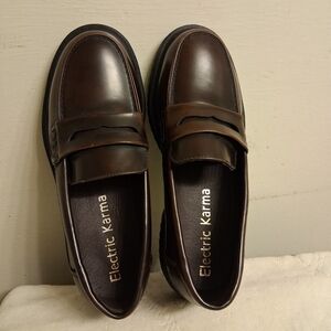 Womens Electric Karma Brown Penny Loafers Size 7
